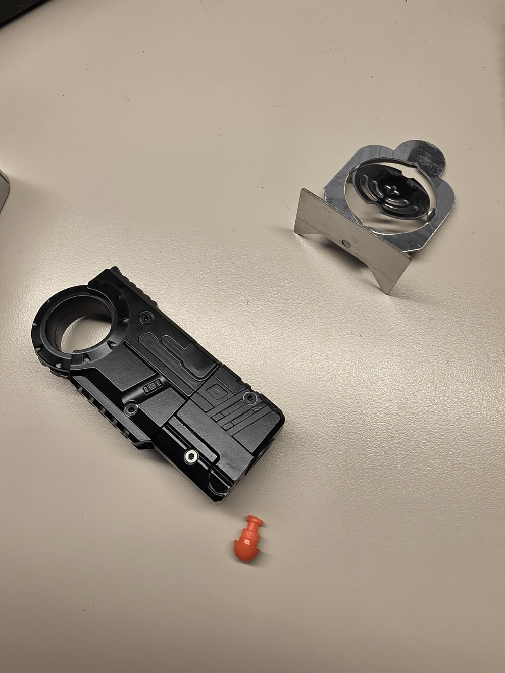 Alloy Finger Pistol Fidget Toy – One-Touch Cartridge Ejecting Stress Relief Desk Toy, Cool EDC Novelty Gift for Adults Men Teens, Fingertip Decompression Toy with Softball Launcher