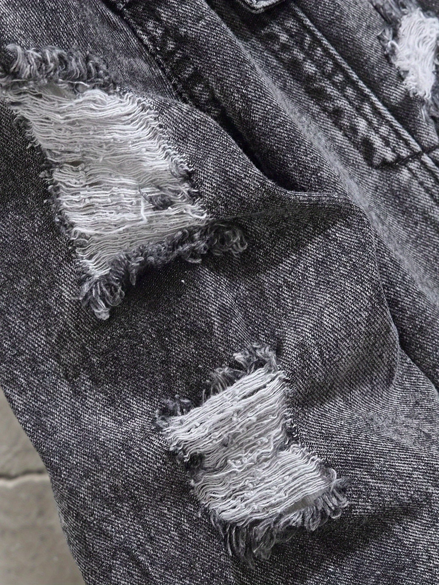 Men's Casual Street Style, with Ripped Details, Comfortable and Versatile, Suitable Casual Wear Trendy with Ripped Design, Made of Durable Snowflake Fabric