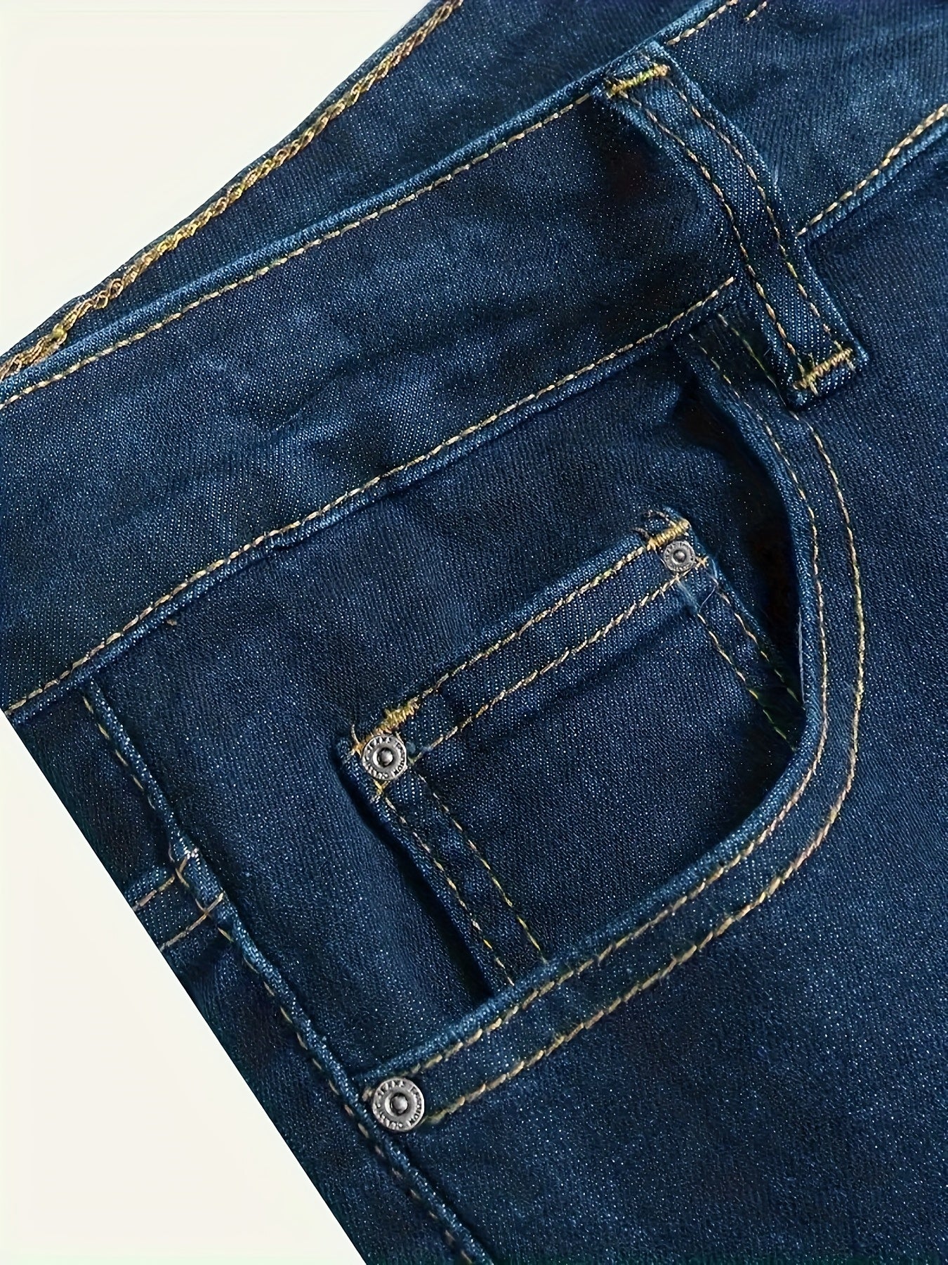Men's Slim Fit Jeans - Classic Wash Clean Finish