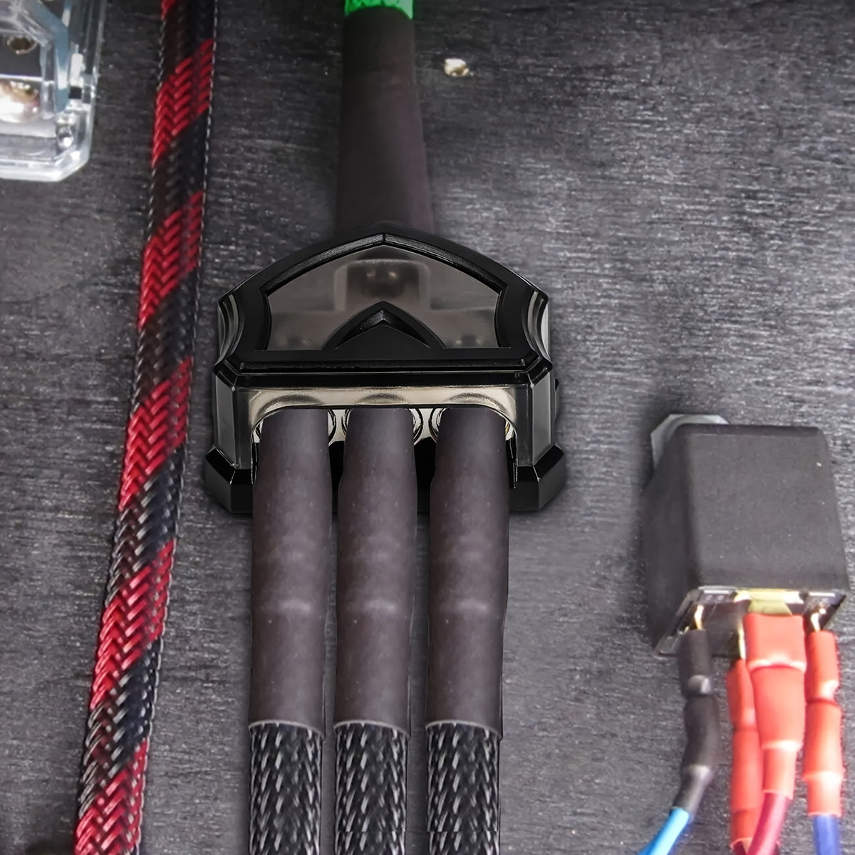 3 Ways Power Distribution Block, 1 X 0 Gauge Input to 3 X 0 Gauge Output Ground Distribution Connecting Block with Cover, Without Battery