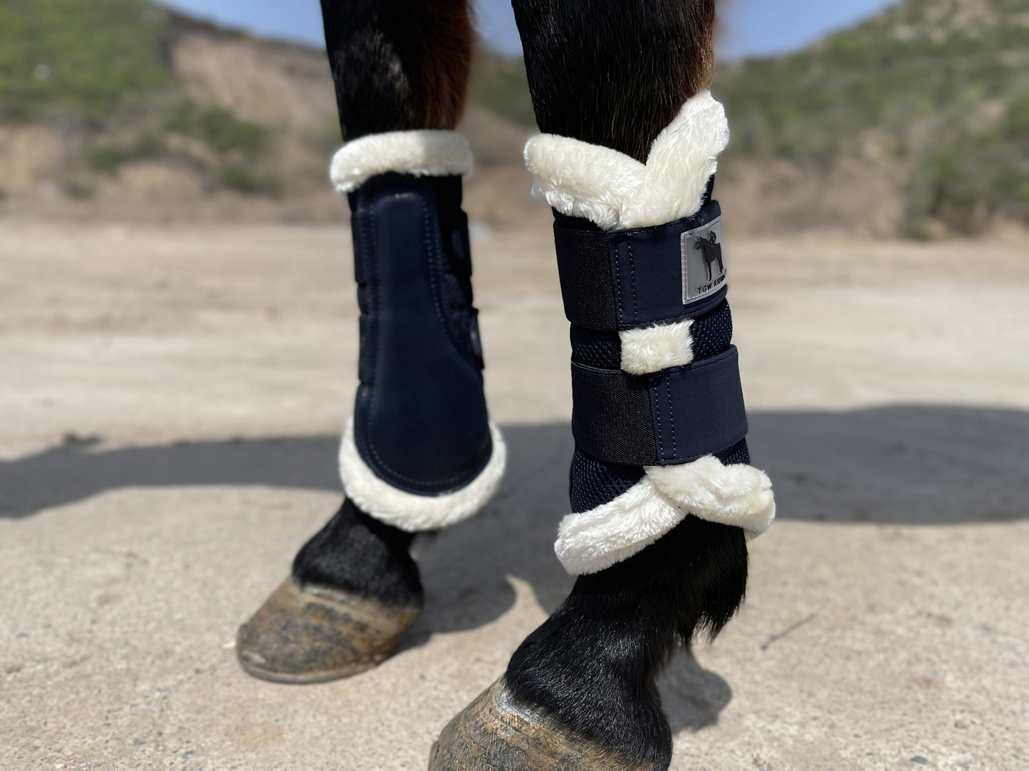 Horse Leg Wraps 1 Pair Breathable Mesh Faux Leather Protection Boots for Training Jumping, Quick-Fit Impact Absorbing Horse Leg Guards, Sizes S M L XL, Navy Blue Equine Leg Protection