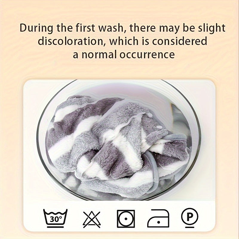 Microfiber Pet Towel Quick-Dry Super Absorbent Dog Bath Towel for Bathing Swimming Beach Outdoor S M L Gray Soft Lightweight Dog Grooming Towel