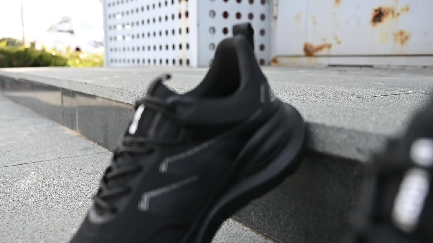 Men's Athletic Shoes - Non-Slip Sole Lace-Up for Outdoor & Travel