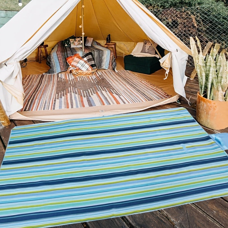 Sand-Proof Outdoor Picnic Blanket – Oversized Portable Beach Mat for Camping, Hiking & Picnic, Lightweight Foldable All-Season Ground Cover, Available in 2 Sizes, Waterproof Base, Family & Couple Use