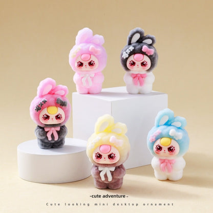 Cute Flocked Plush Mini Dolls 10pcs – Car Dashboard & Desktop Decoration, Random Mixed Colors, Fun Car Interior Accessory & Office Desk Decor