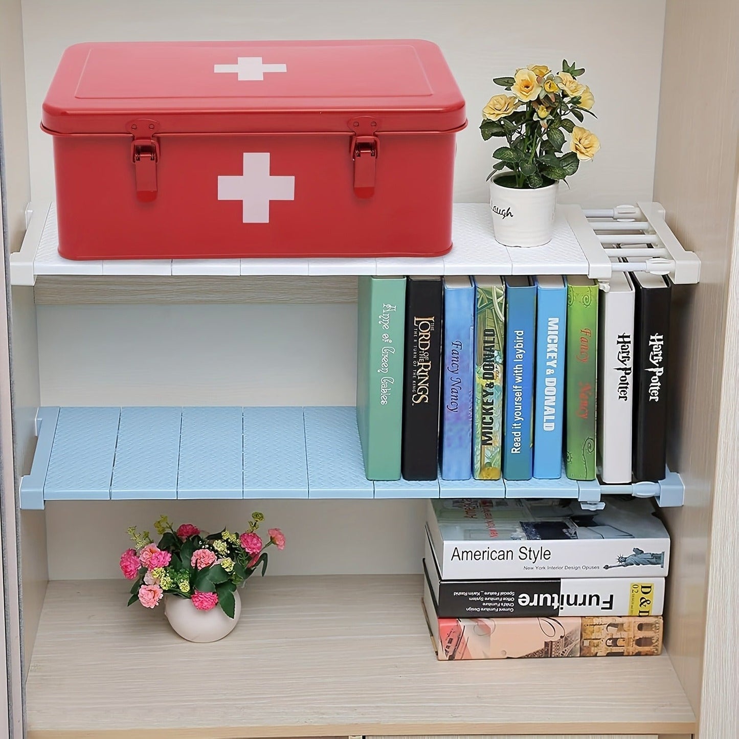 Metal First Aid Box with Safety Lock – Empty Medicine Storage Tin & Emergency Supply Organizer for Home Office Car Camping, Durable Steel First Aid Kit Container in Green Red White
