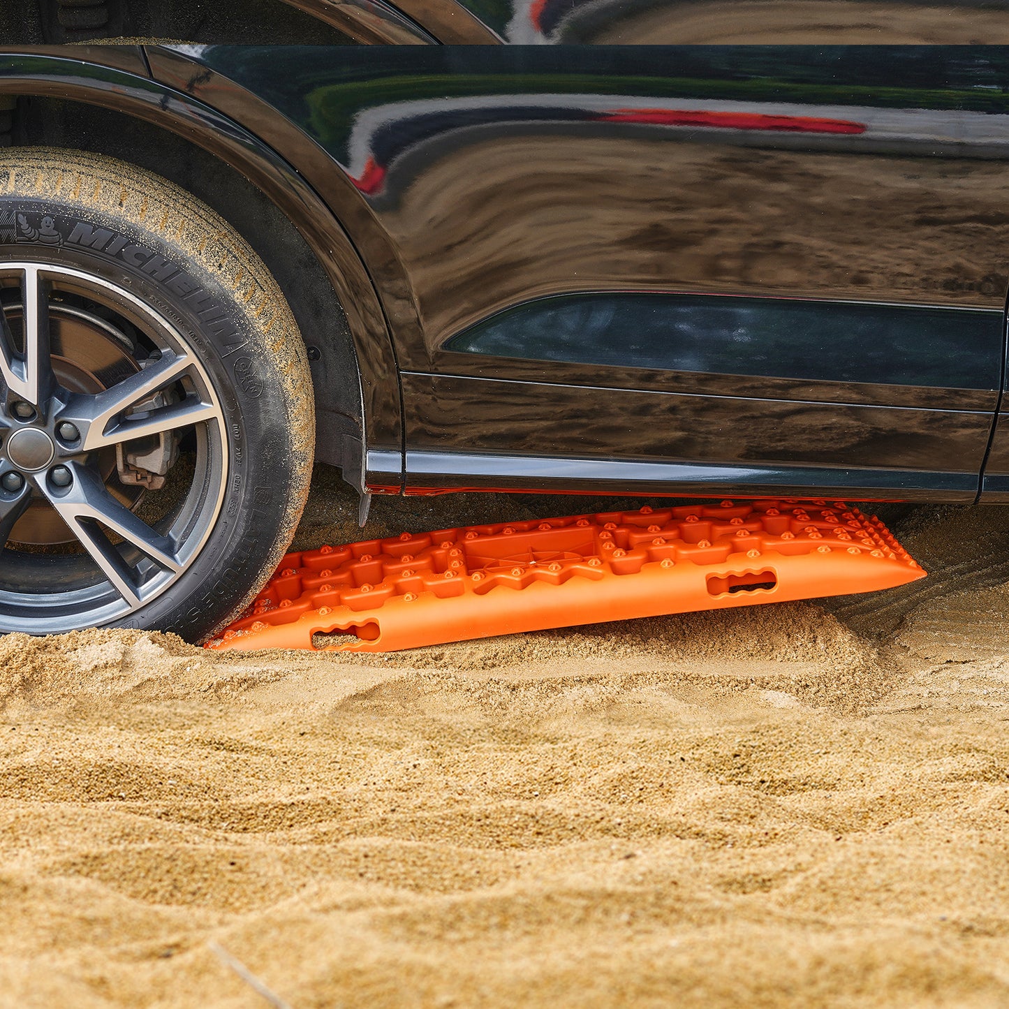 Traction Boards 2-Pack – 10-Ton Off-Road Vehicle Recovery Boards for Mud, Sand & Snow, High-Strength PP with Pull Straps & Storage Bag for SUV, Truck & RV