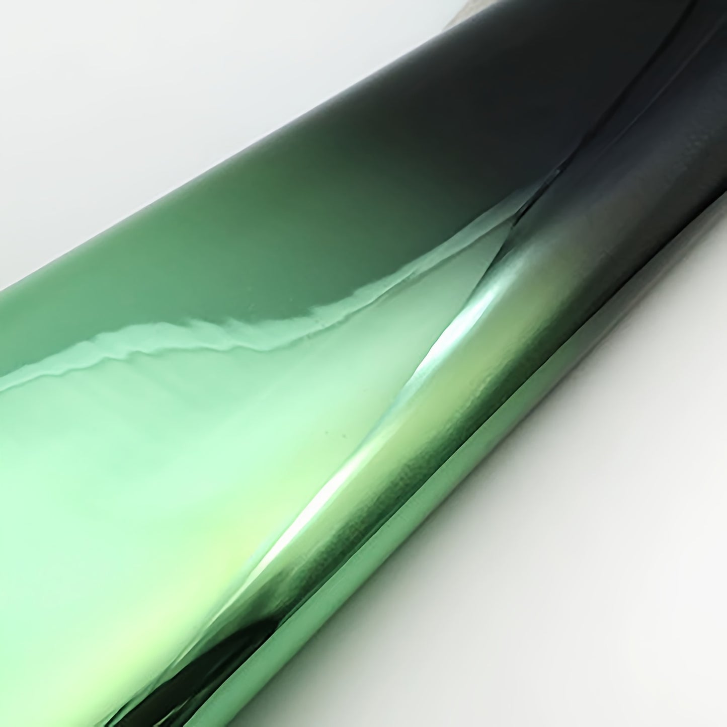 A Roll Measuring 19.7 by 118 Inches of Two-Tone Gradient Window Film That Is Heat-Resistant, Shatterproof, And Easy to Apply And Remove, Made from PET Material, Designed for Vehicle Exterior Enhancements