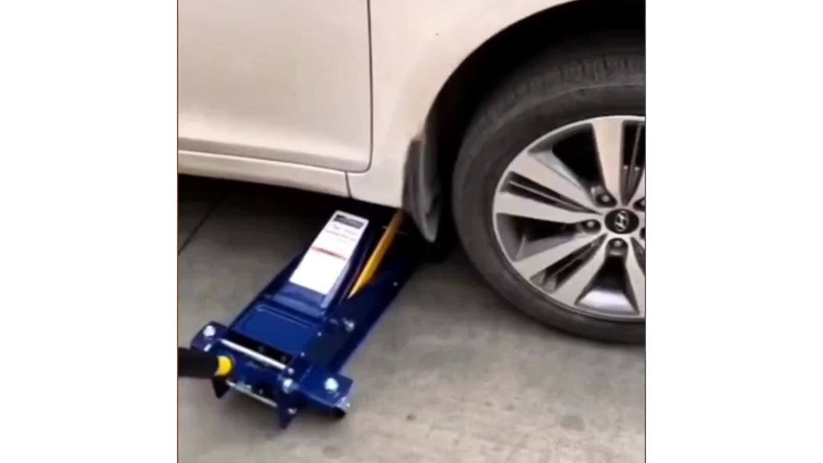 Easy-to-use 2-ton Heavy-duty Jack, Hydraulic Low-profile Car Service Jack, Includes Storage Bag