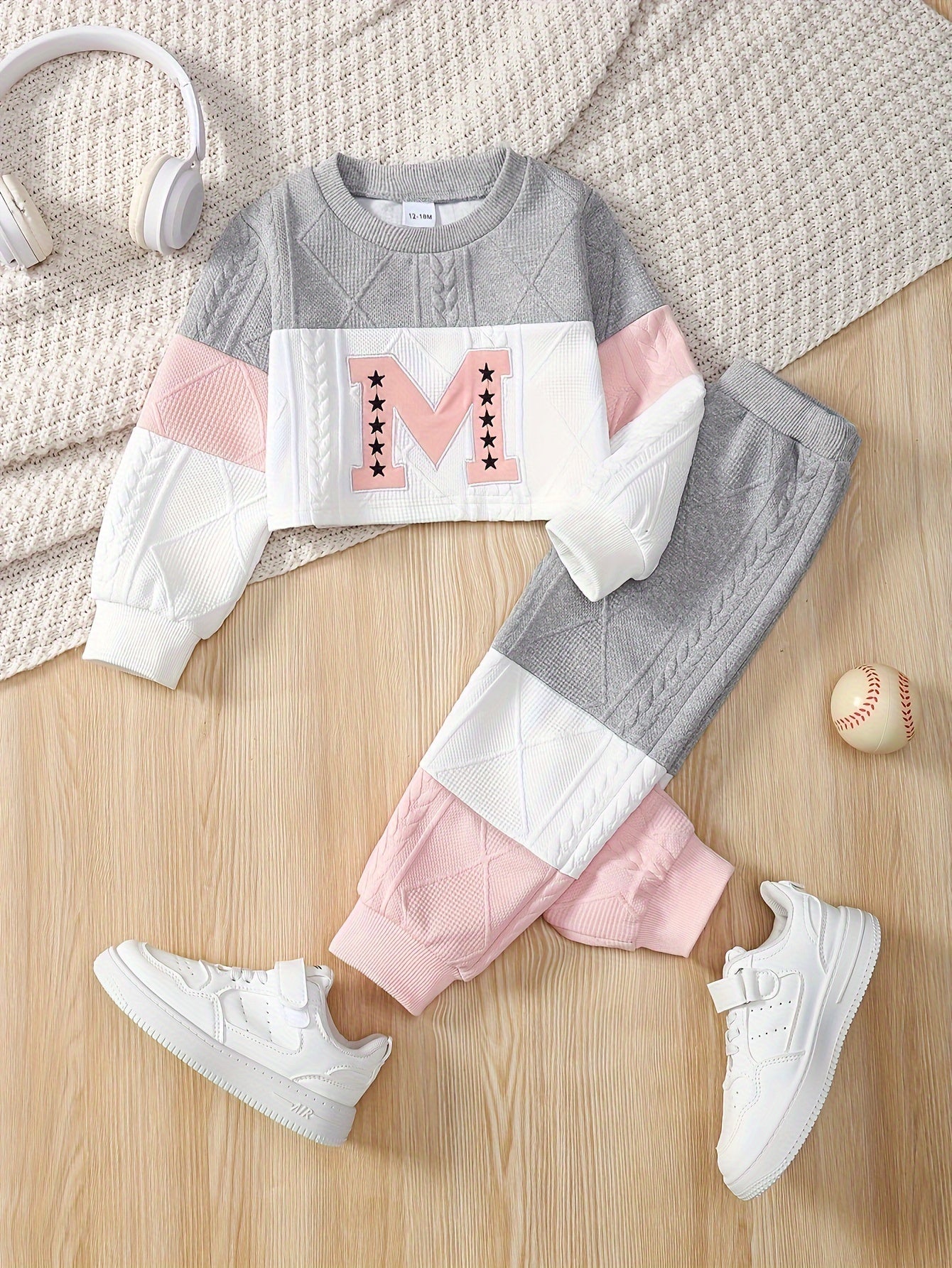 Baby Girl Graphic Outfit Set - Short Sleeve Winter