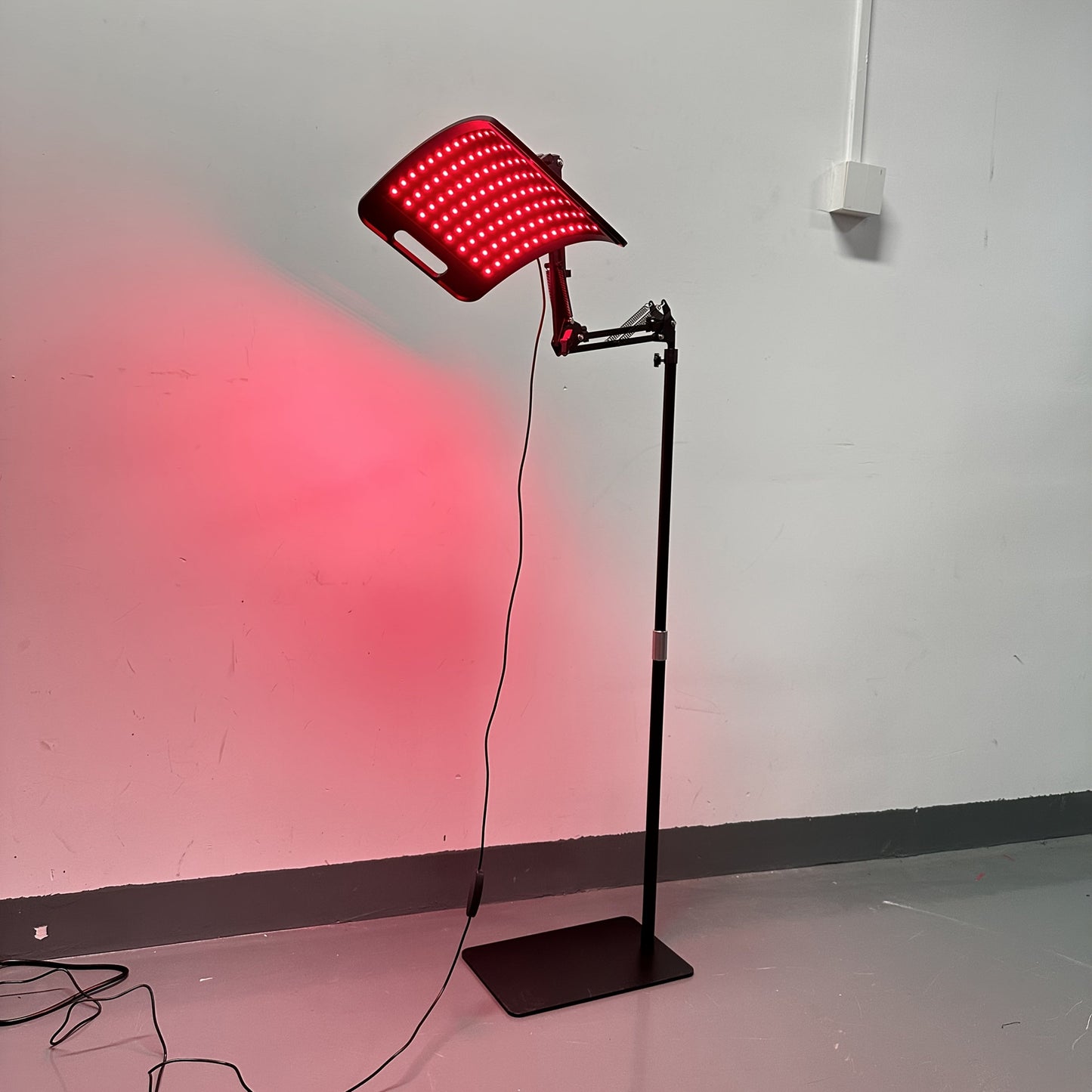 Red Light Therapy Lamp with Stand – 660nm Red Light & 850nm Near Infrared Light Device for Body Pain Relief, Muscle Recovery & Skin Care, At-Home Infrared Light Therapy for Joint & Back Pain