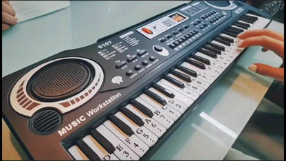 61-Key Keyboard Accessory Kit with Microphone, Sheet Music and Key Stickers detail image - detail view 8