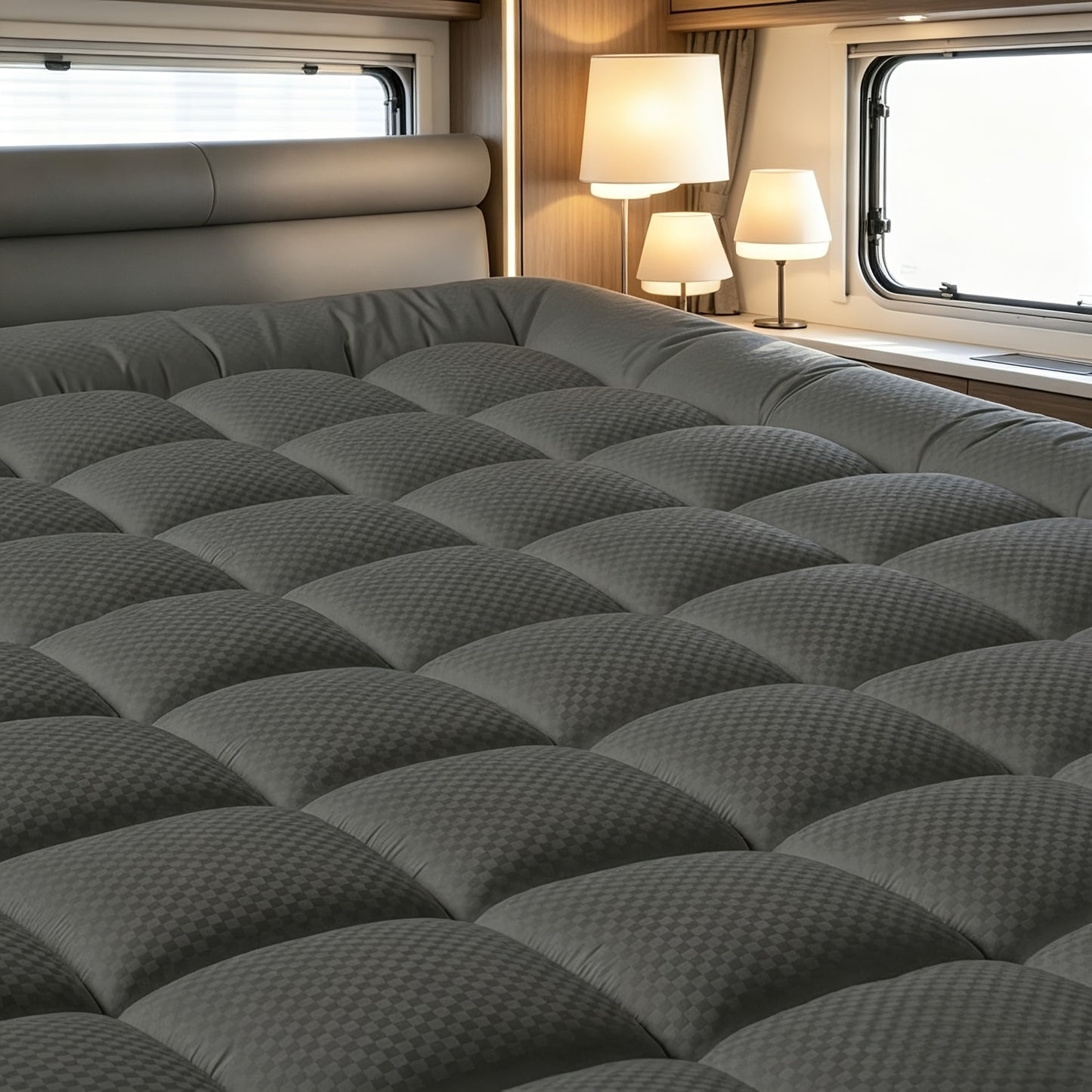 Fits RV Queen Mattress Pad Quilted Fitted Mattress Protector Cooling Pillow Top Mattress Cover Breathable Fluffy Soft Mattress Topper with 8-21" Deep Pocket, Black