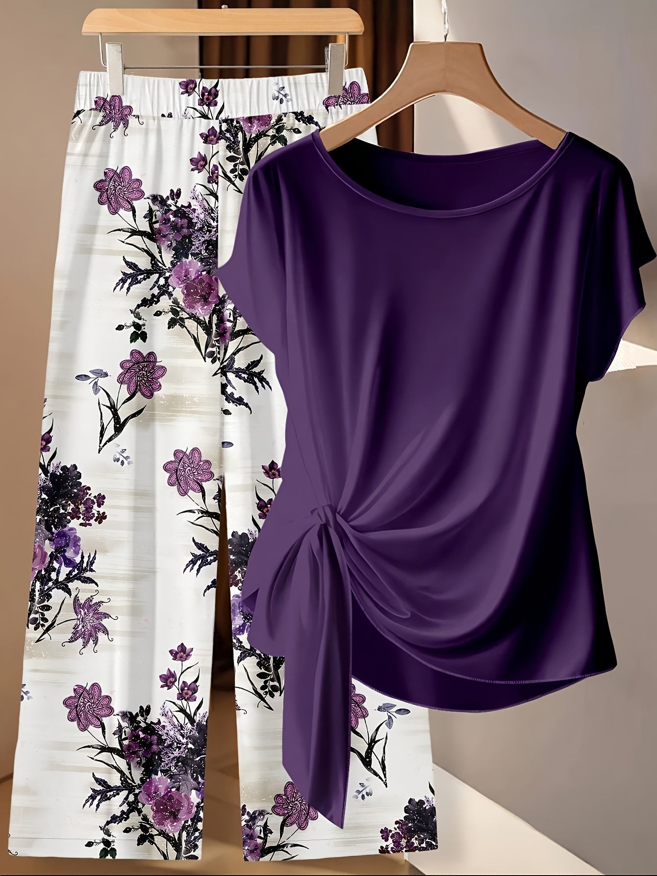 Women's Two-Piece Pants Set - Floral Print Casual Look 3093