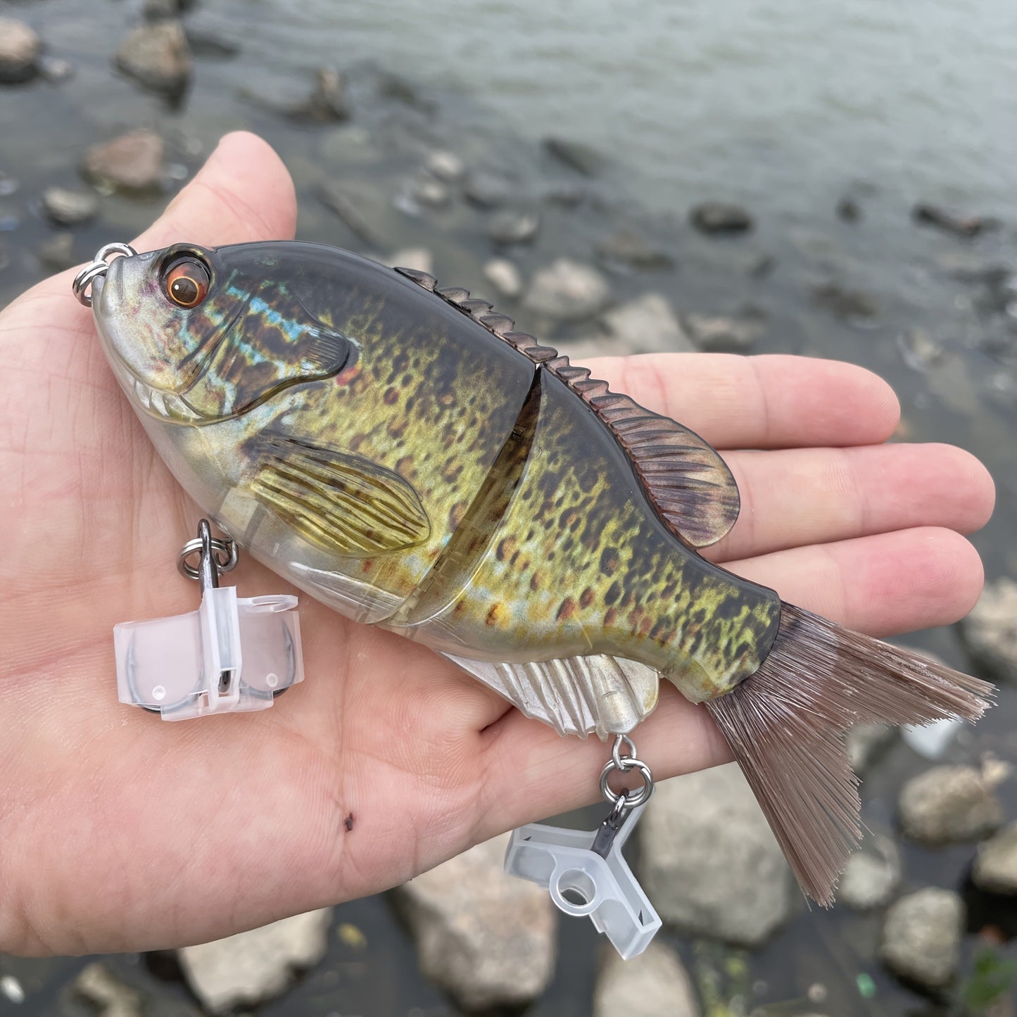 Realistic Hard Fishing Lure 14.5cm Transparent Green Blue Body Large Eyes Sharp Hooks Natural Pattern for Bass Pike Trout Beginners Professional Anglers