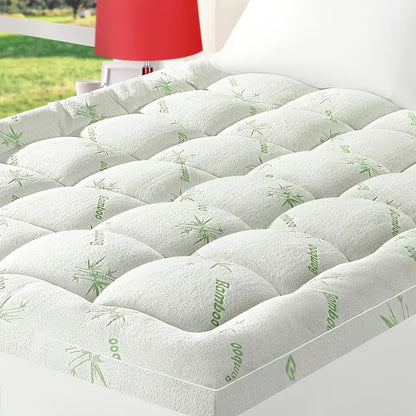 Mattress Topper shown in the Green(900), King(78"x80") option