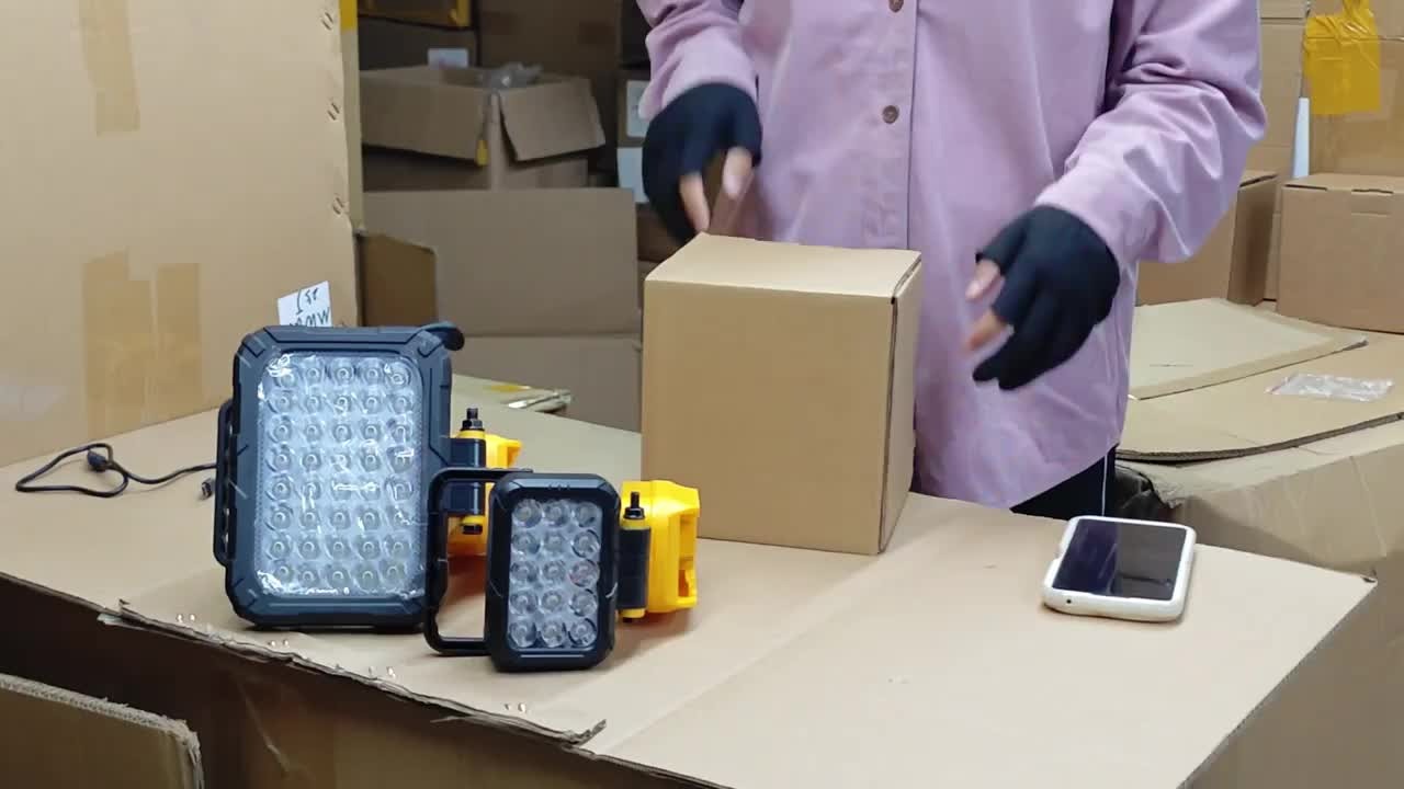 Waterproof LED Work Light – Dewalt / Makita / M18 Battery