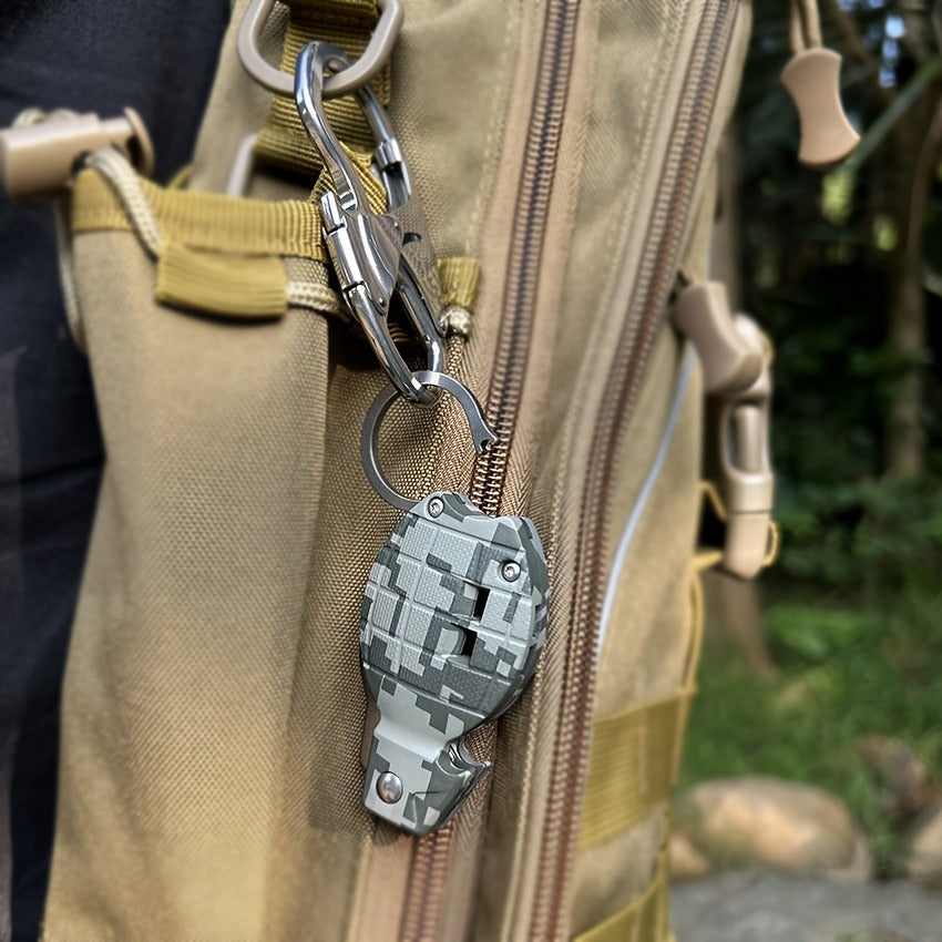 3-in-1 Golf Divot Tool Set with Whistle Keychain Clip EDC Multi-Tool Spring Button Opening Pocket Outdoor Survival Accessory