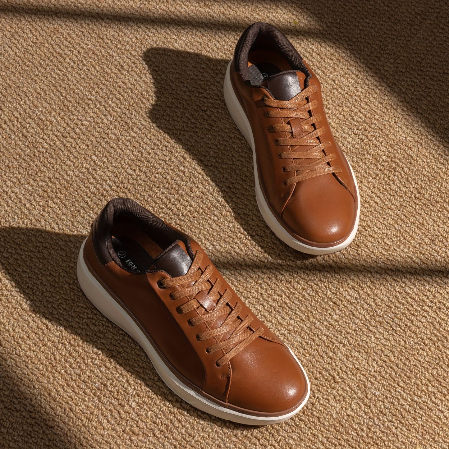 Men's Sneakers - Lace-Up for Everyday Wear 538853
