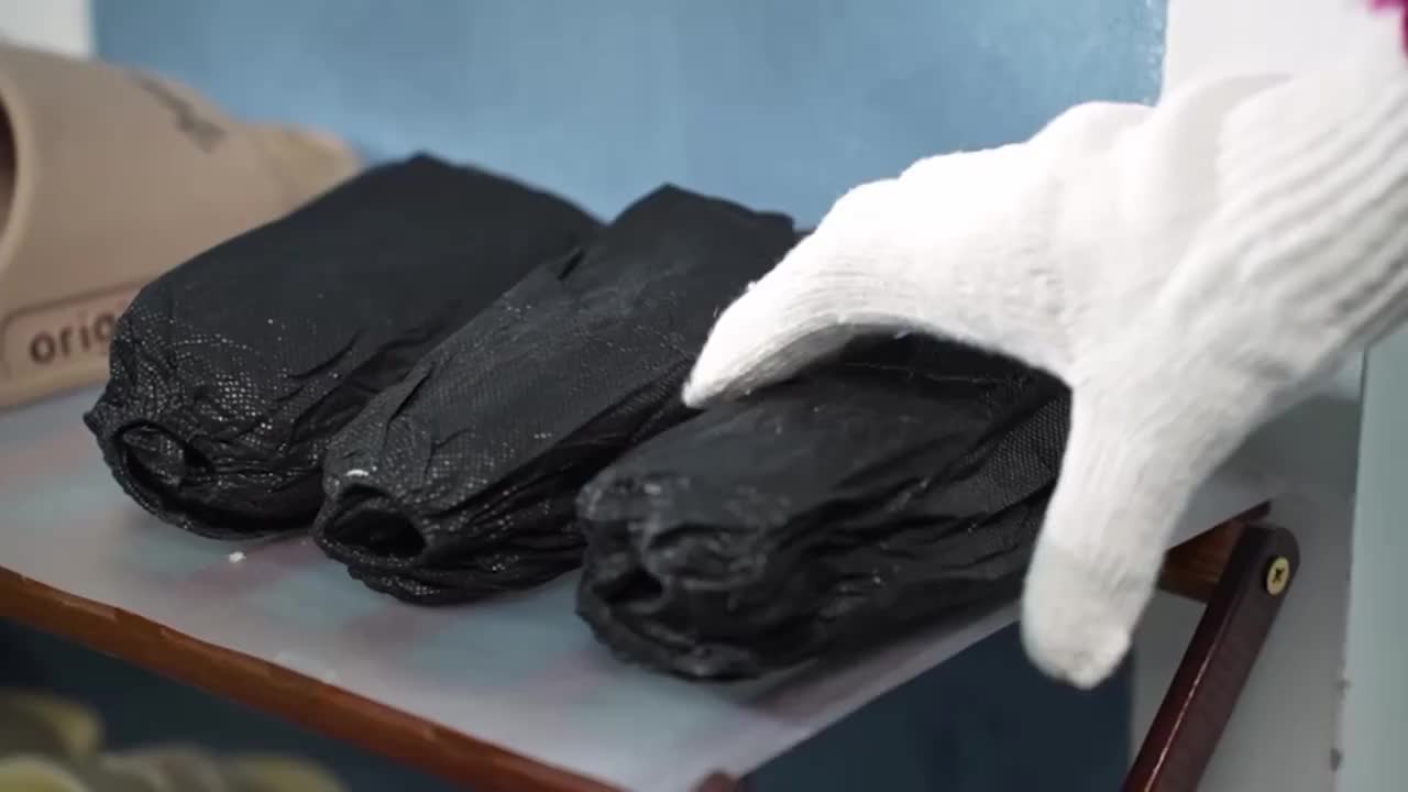 Disposable Shoe Covers - 100-Pack Anti-Slip 557349