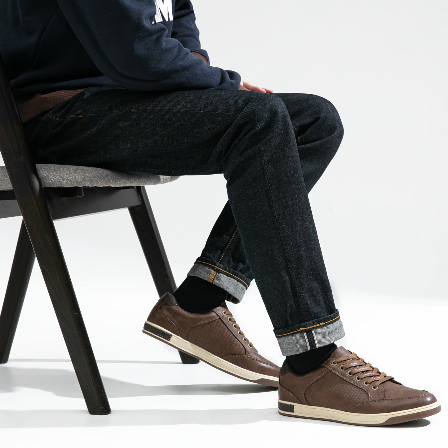 Men's Sneakers - Everyday Comfort & Durable Sole