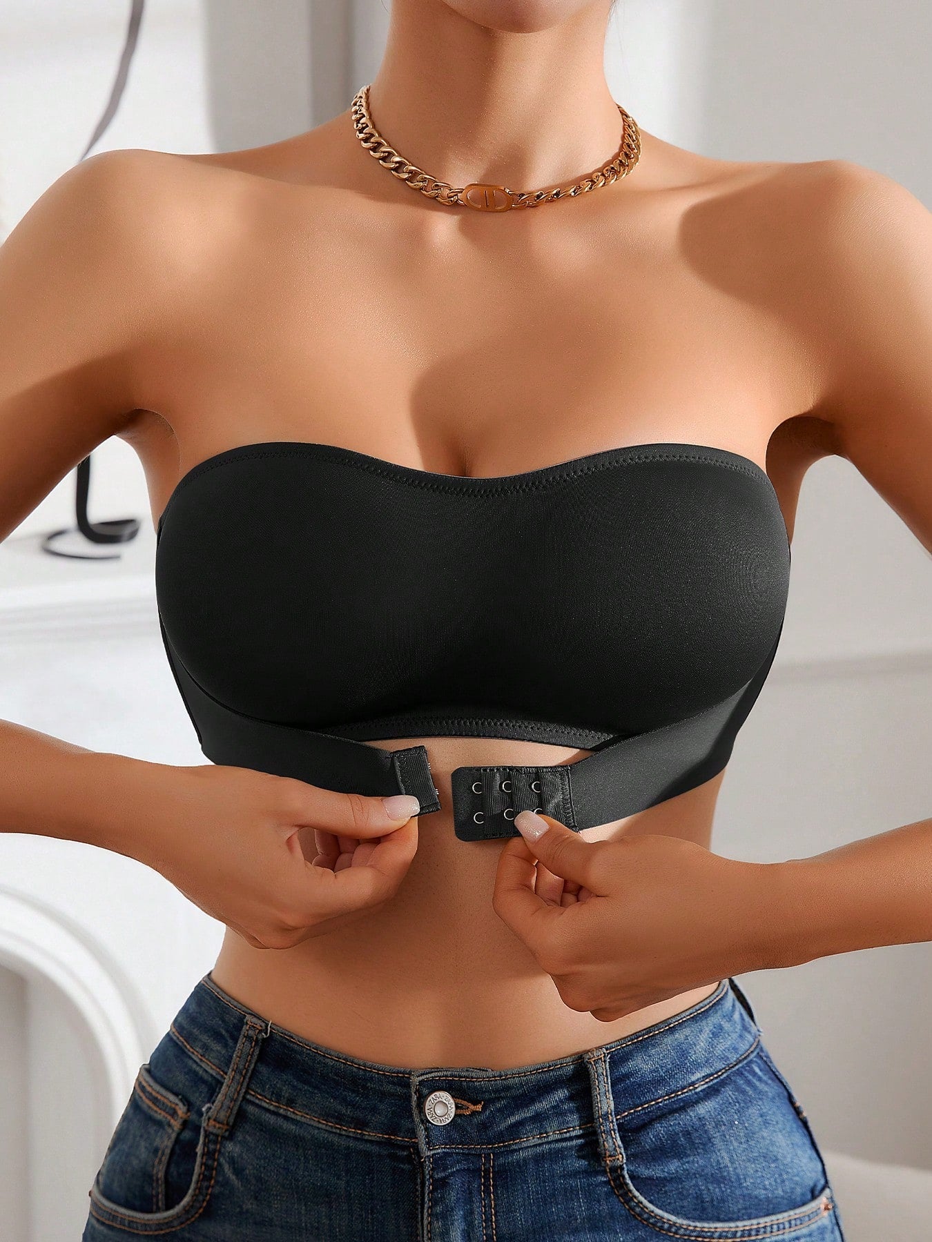 Women's Strapless Bra - Seamless Support 536677
