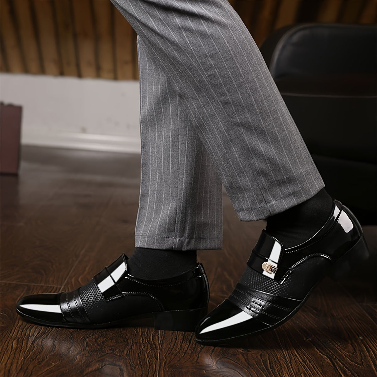 Men's Casual Slip-On Shoes - Slip-On Ease