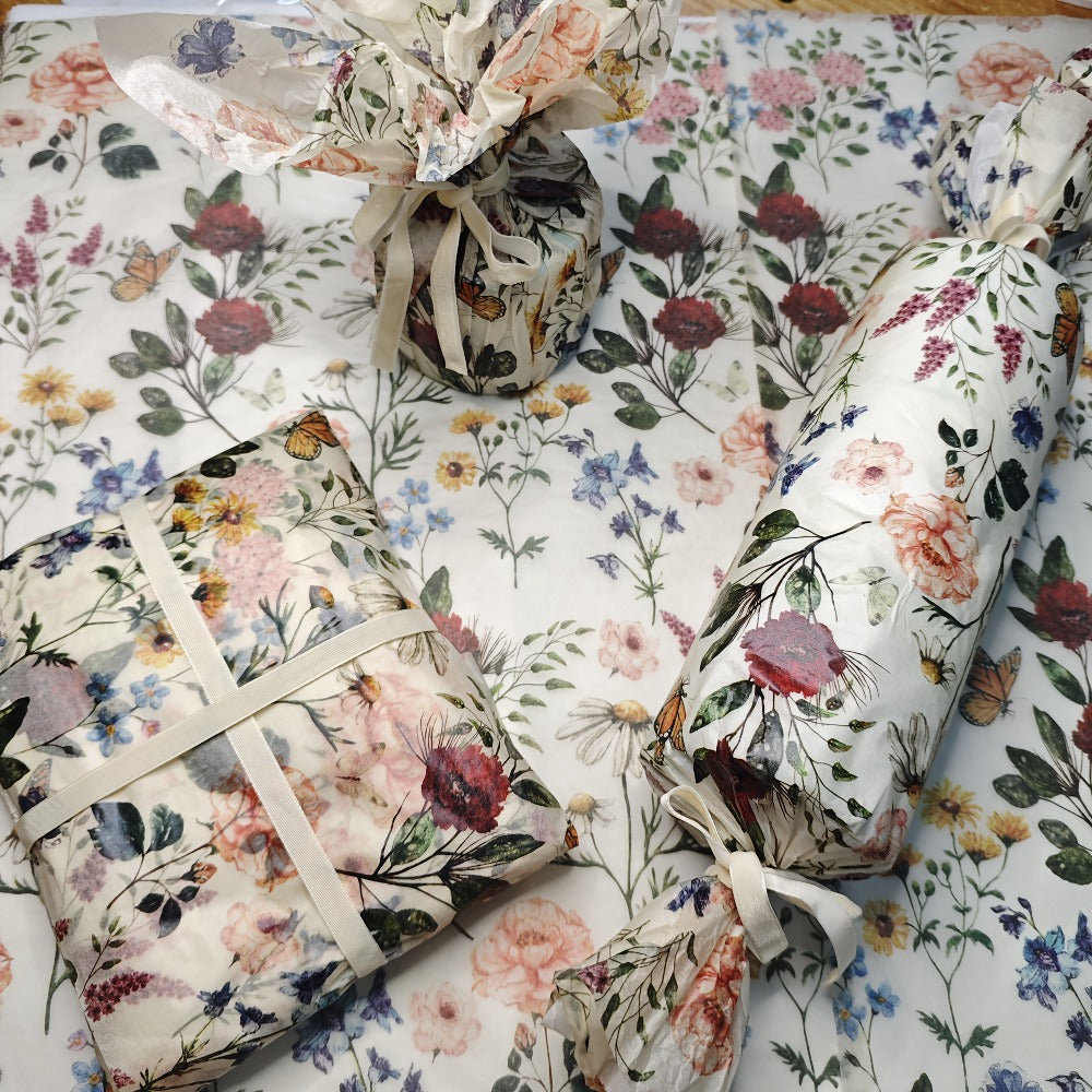 Vintage Floral Wrapping Paper 50pcs, 20"x14" Elegant Pastel Gift Wrap Sheets with Ruffled Edges, Purple Lily Design for Wedding Birthday Valentine Party Favors