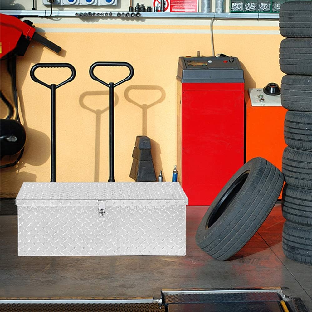 Aluminum truck toolbox with T-shaped handle lock and key, made of aluminum alloy, suitable for storage and organization of trailers, pickups, truck beds, four-wheel drive vehicles, all-terrain vehicles and campers. Black version.