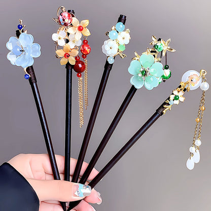 Wooden Hairpins for Women 5 Pack – Retro Flower Hair Pins Minimalist Boho Hair Accessories for Updos Buns Chignons Braids Daily Styling Gift Set 5 Mixed Colors Natural Wood
