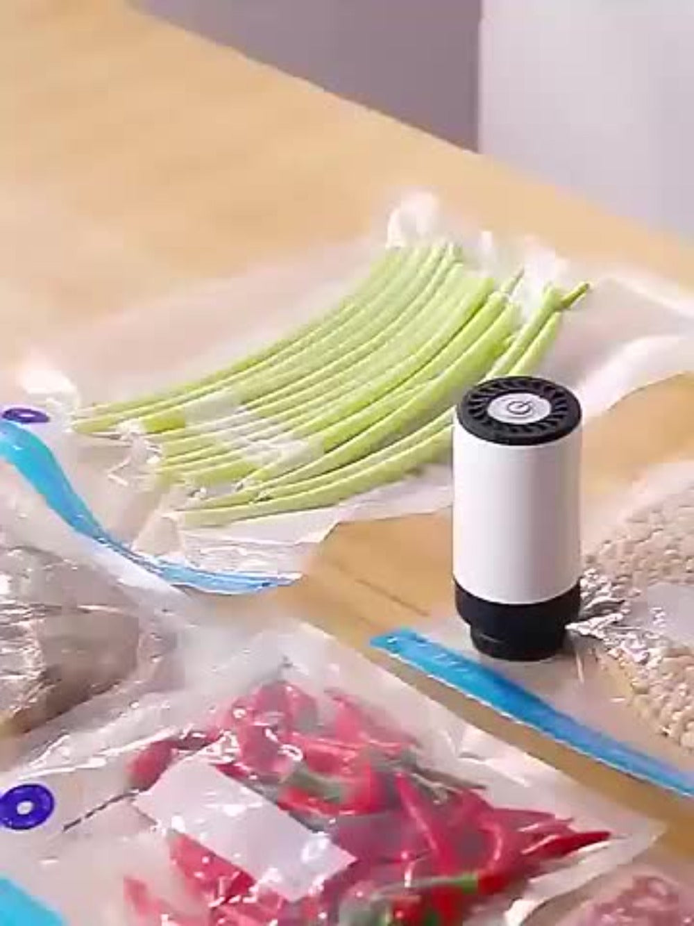 Cordless Vacuum Pump with Multiple Accessories – Portable Food Vacuum Sealer & Dehumidifier for Food Preservation, Crisper Containers, Travel Space Saving & Outdoor Storage