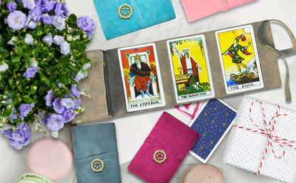 Tarot Card Bag Velvet Pouch with Retro Pendant – 5pcs Lightweight Tarot Storage Holder Set, Mystical Drawstring Bags for Tarot Cards, Crystals & Oracle Decks
