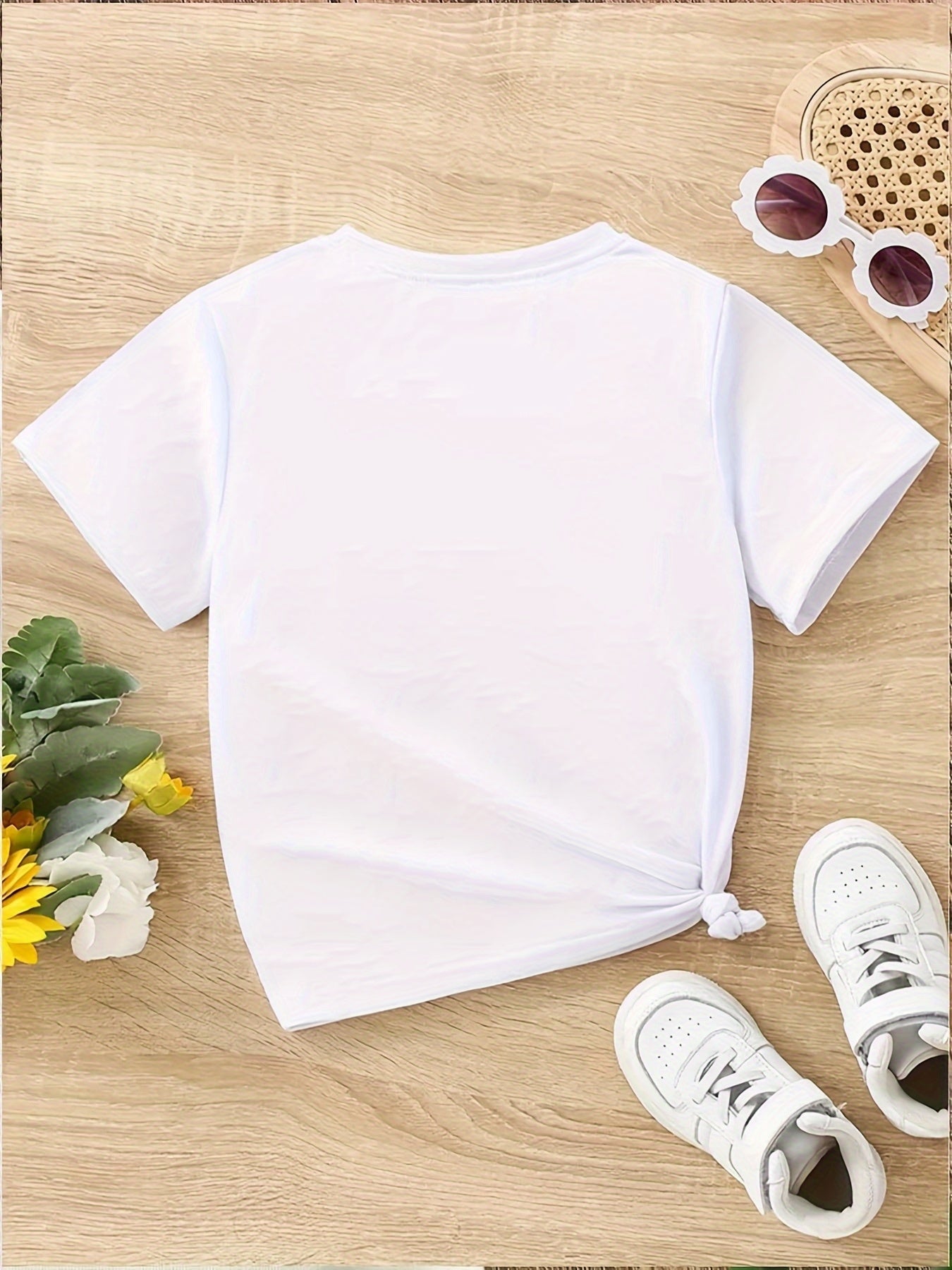 Girls' Cartoon Girl T-Shirt - Short Sleeve