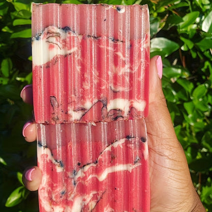 Yoni Soap Bar for Women 5.3oz — pH-Balanced Natural Feminine Wash Bar, Gentle Intimate Cleansing, Odor Control & Soothing Daily Body Bar, Berry Kitty Skincare Gift for Women