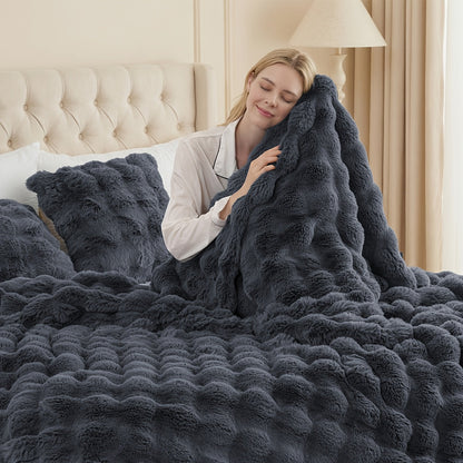3D Faux Rabbit Fur Fleece Blanket - Double-Sided All-Season Throw
