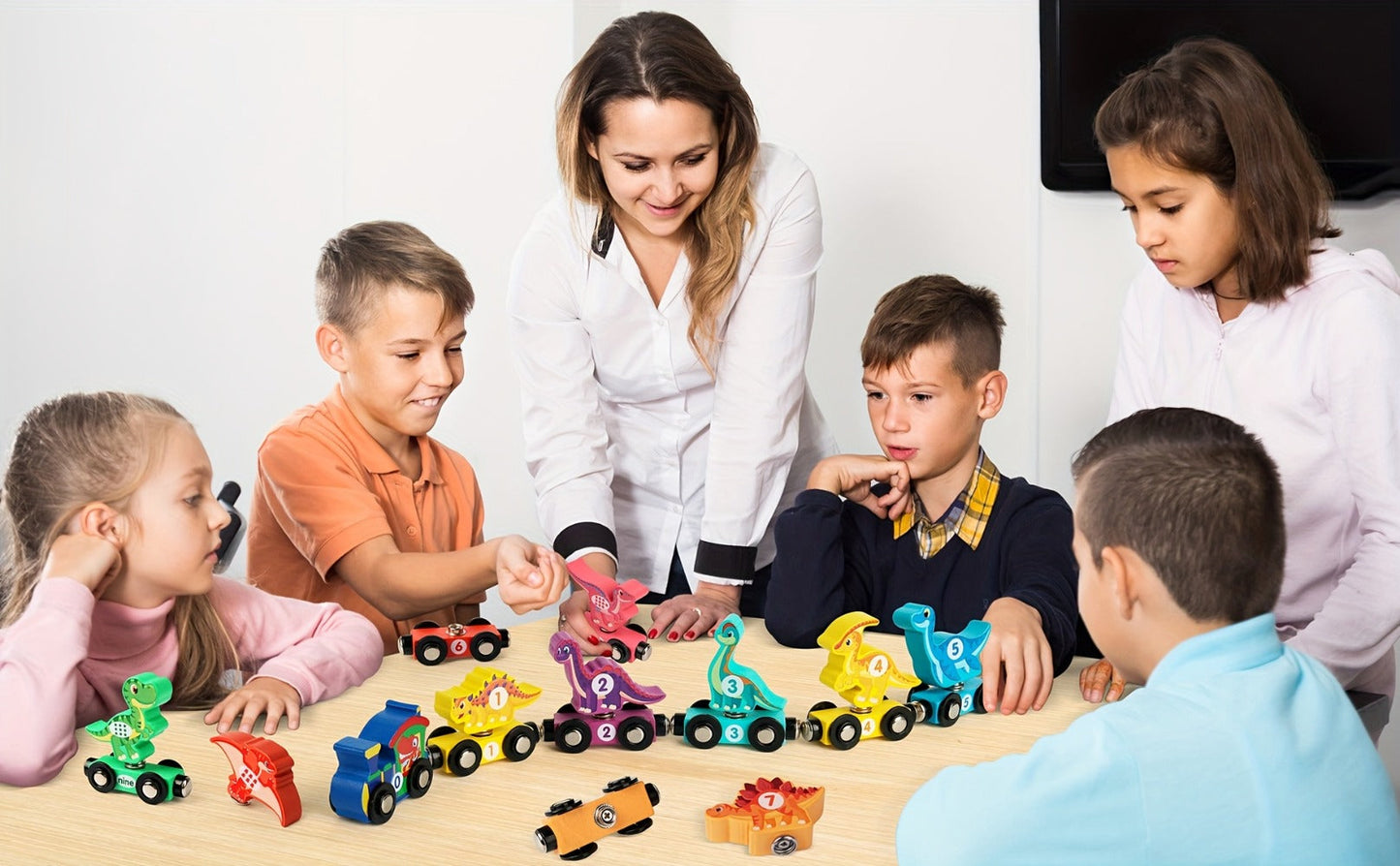 Magnetic Dinosaur Number Train Set for Kids Ages 3-5 – 11PCS Wooden Magnetic Train Toy with Engine & Numbered Cars, STEM Educational Learning Toy, Birthday Christmas Gift for Toddler Boys