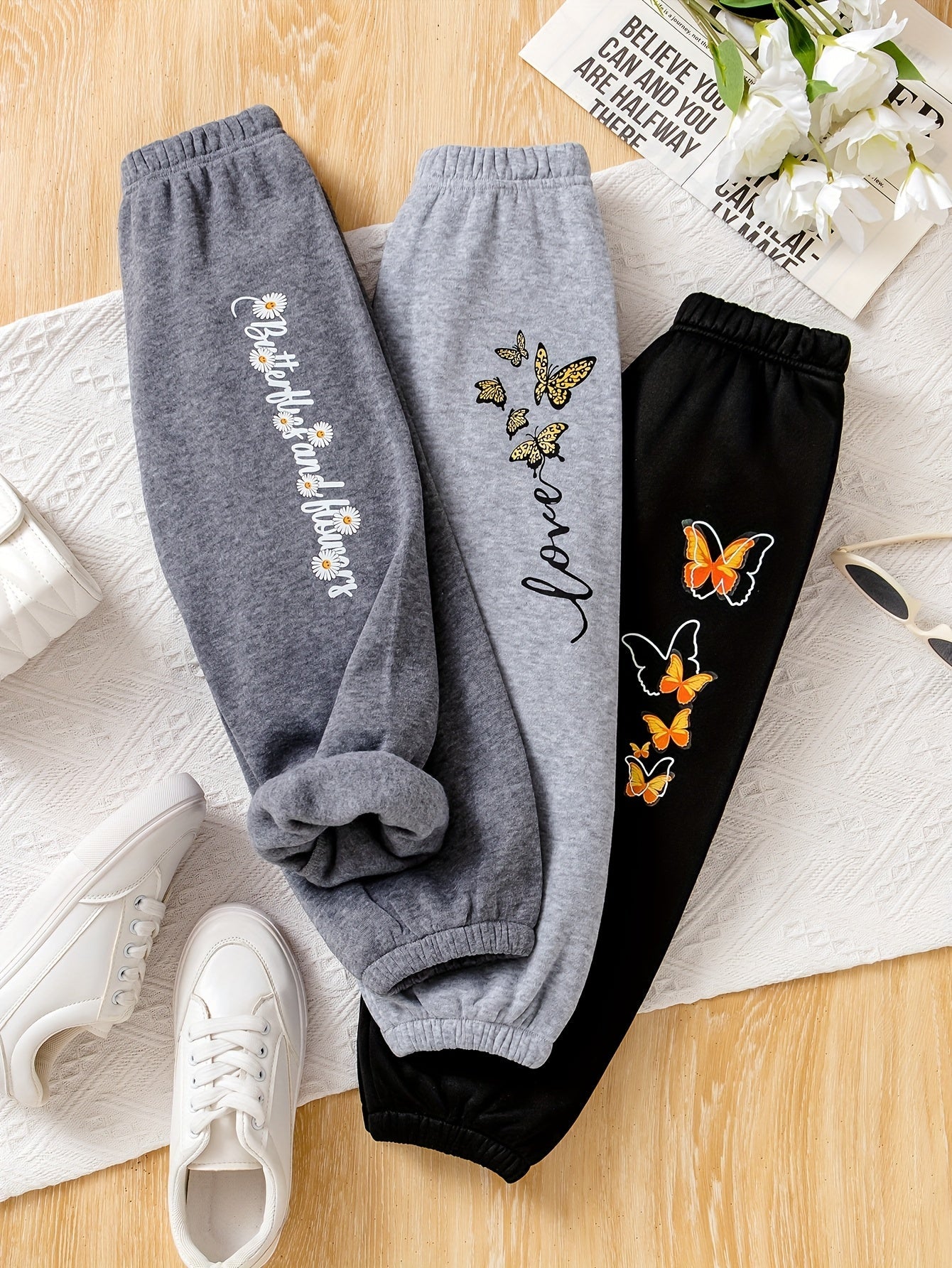 Girls' Mixed colors Polyester Printed Pants - product view 3