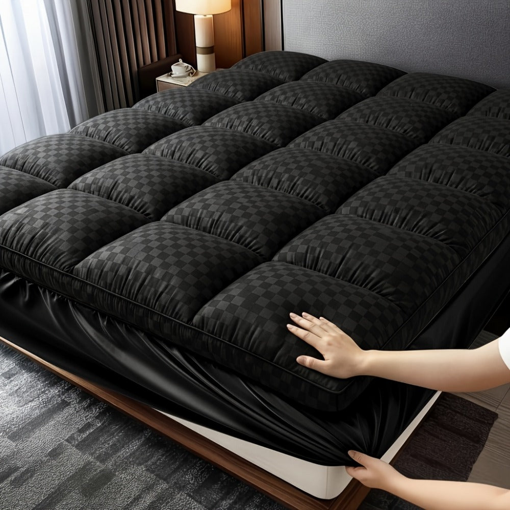 Mattress Cover, Fitted Deep Pocket, Waterproof Spill-Proof Breathable Mattress Protector shown in the main product view