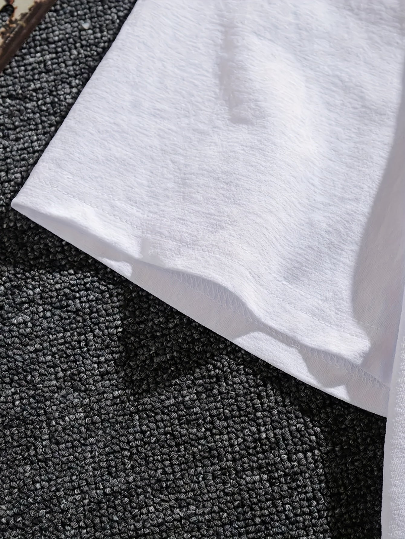Men's Graphic T-Shirt - Crew Neck Short Sleeve Everyday Style 950373 detail image - detail view 3