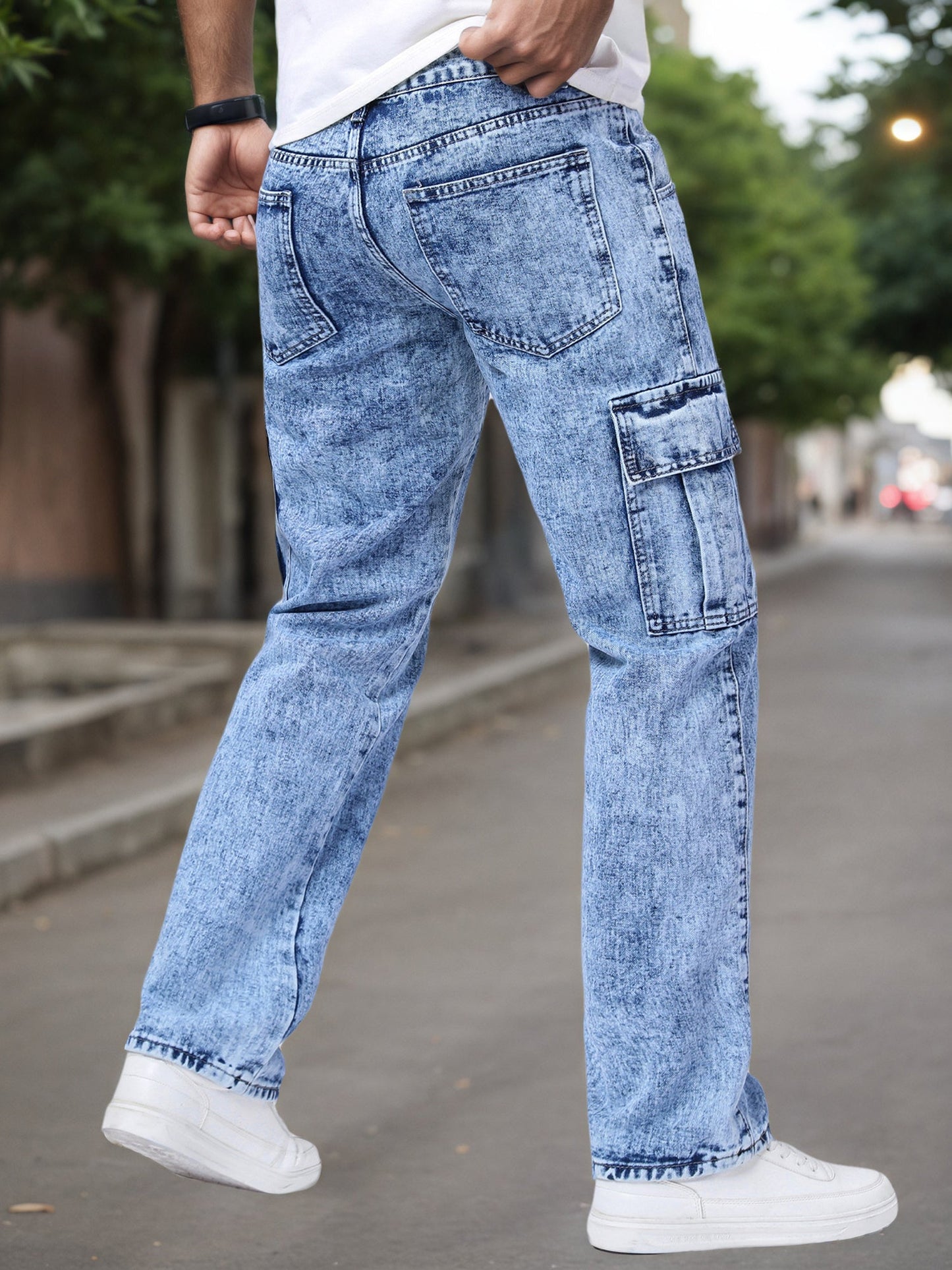 Men's Relaxed Fit Jeans - Classic Wash Utility Pocket