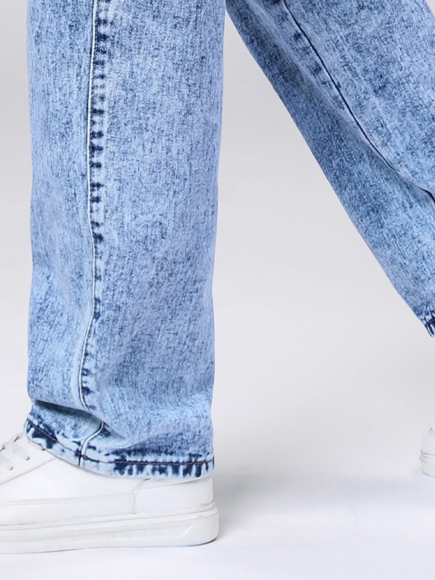 Men's Relaxed Fit Jeans - Classic Wash Utility Pocket