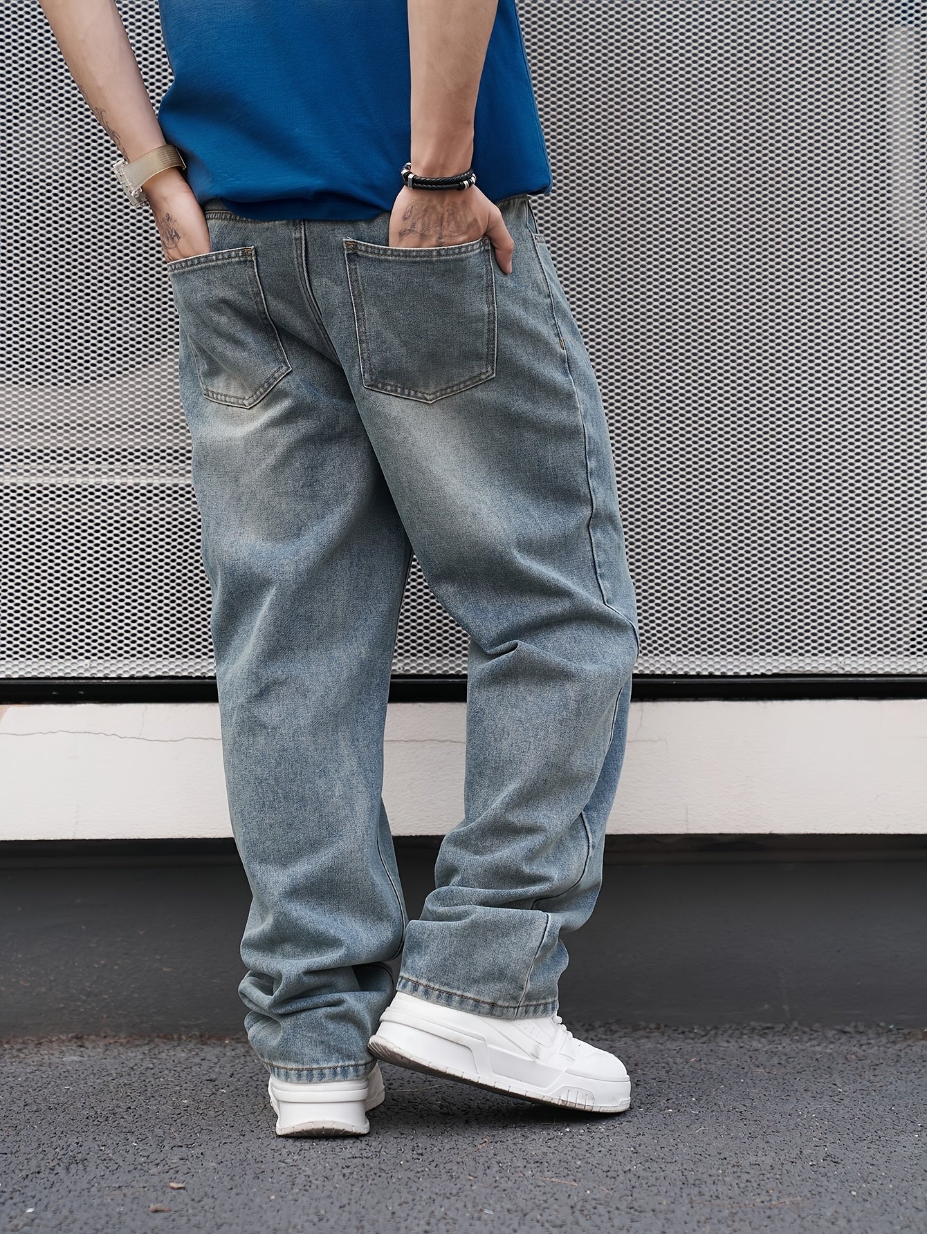 Men's Relaxed Fit Jeans - Vintage Wash Clean Finish