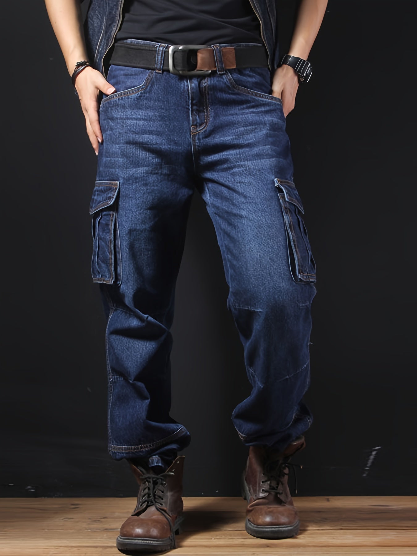 Men's Straight Leg Jeans - Classic Wash Utility Pocket