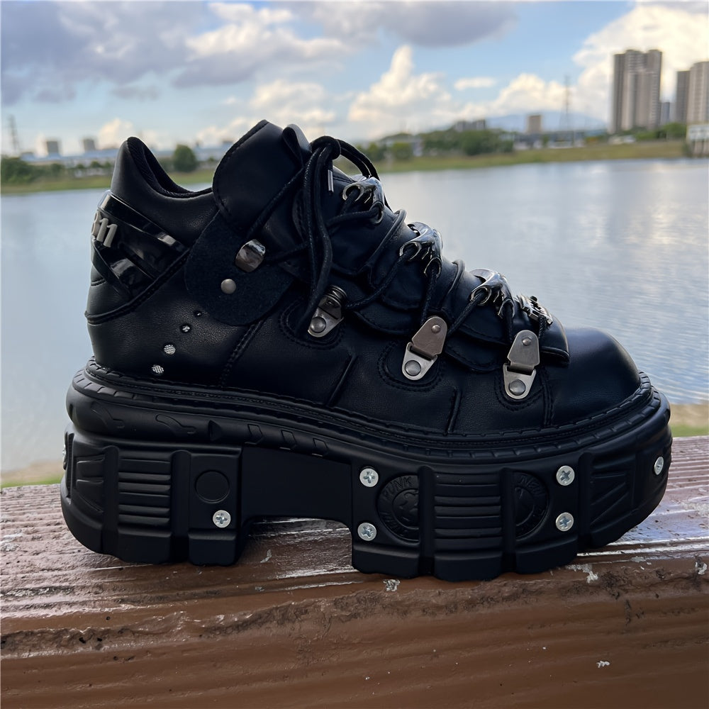 Unisex Sneakers - Lace-Up Fit variant image