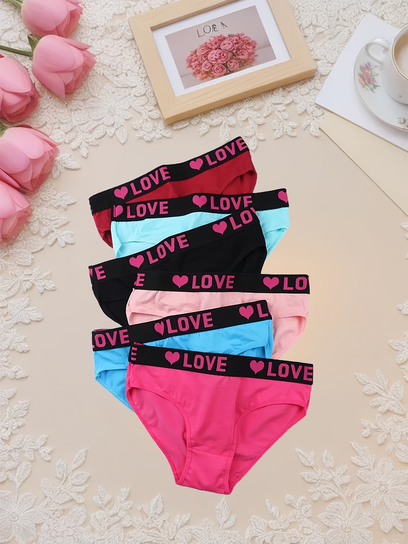 Women's 10-Pack Briefs - Heart Detail Everyday Comfort - Curve Fit detail image - detail view 7