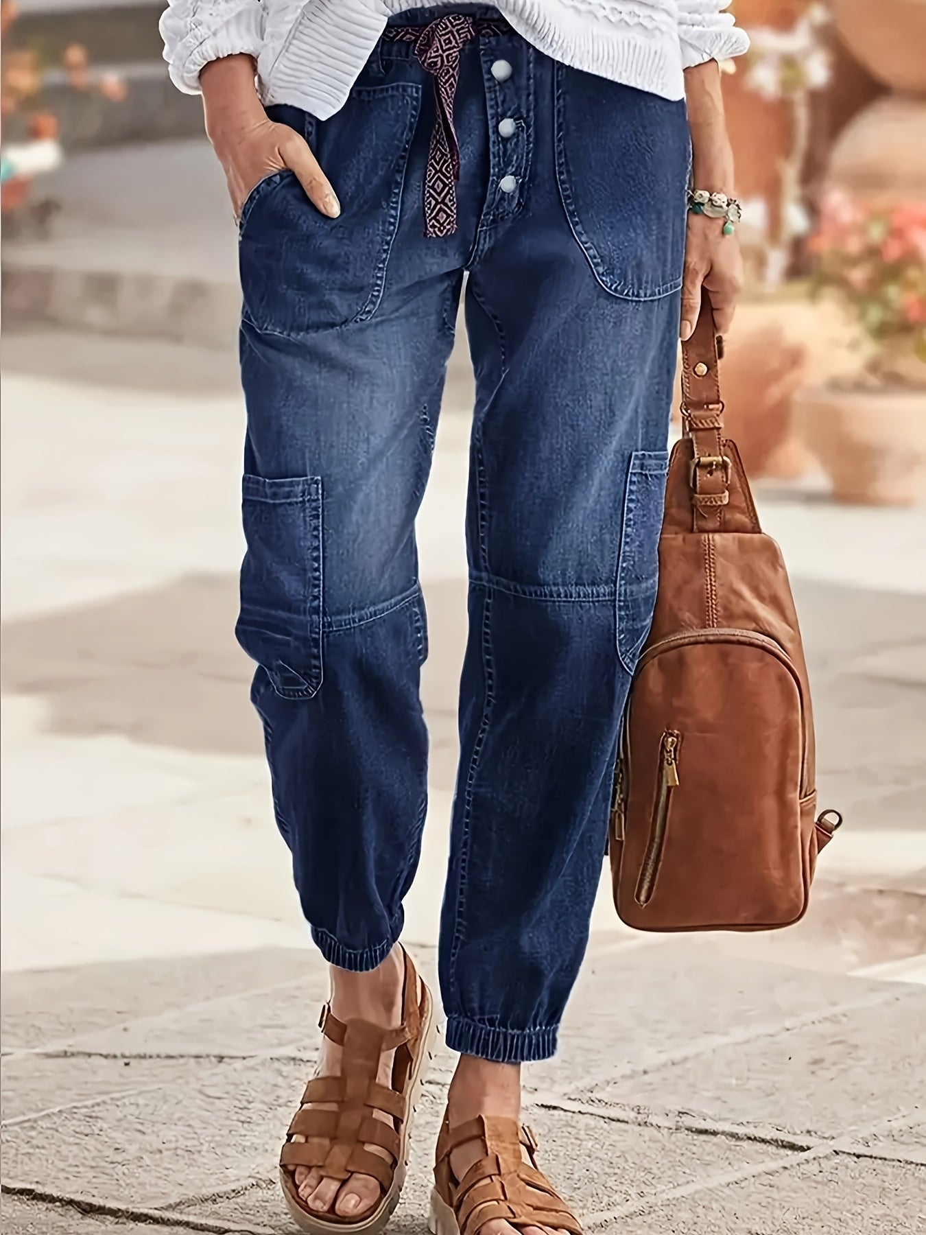 Women's Cargo Pants - Pocket Detail Regular Fit detail image