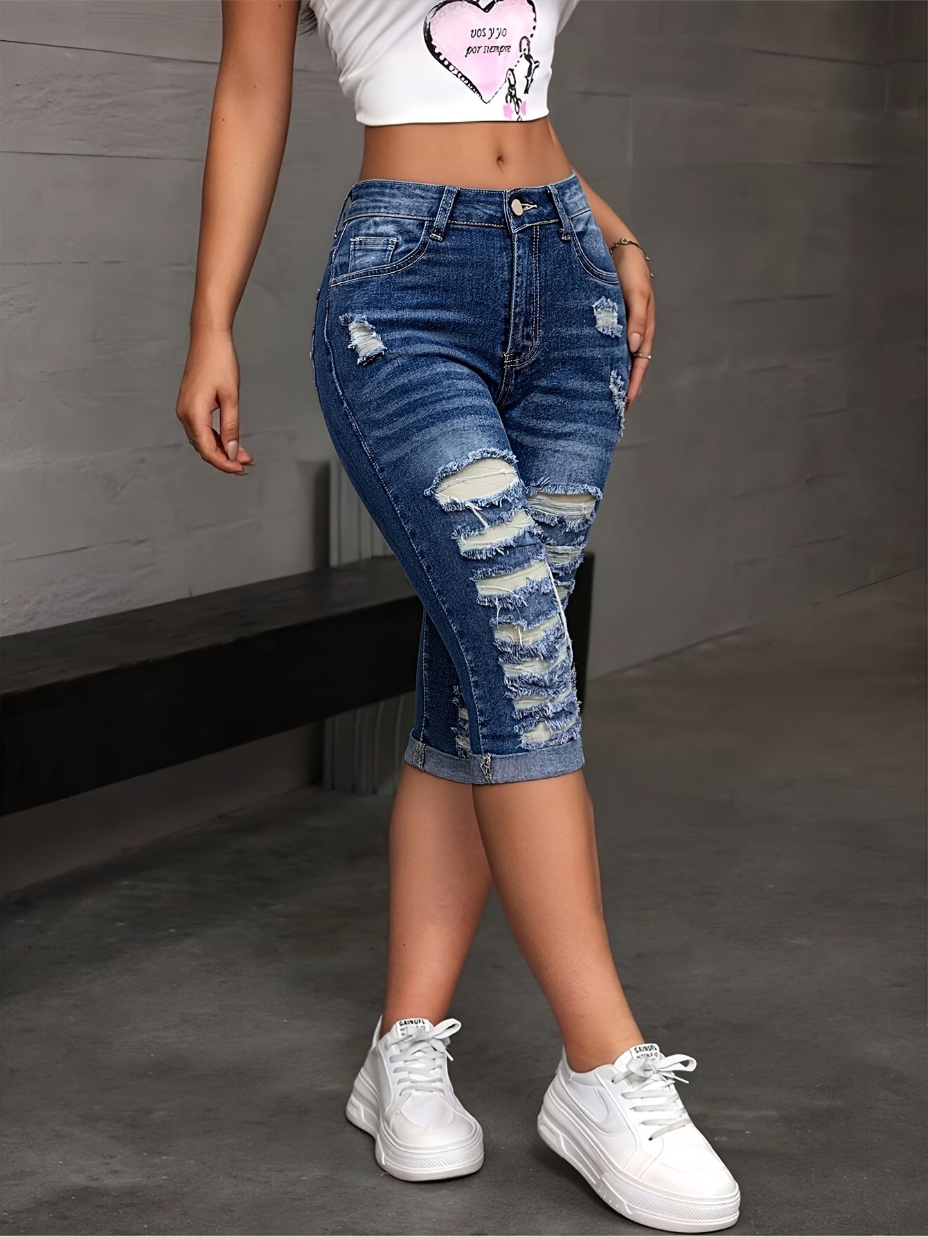 Women's Denim Shorts - Stretch Weekend Style 123365 detail image - detail view 4