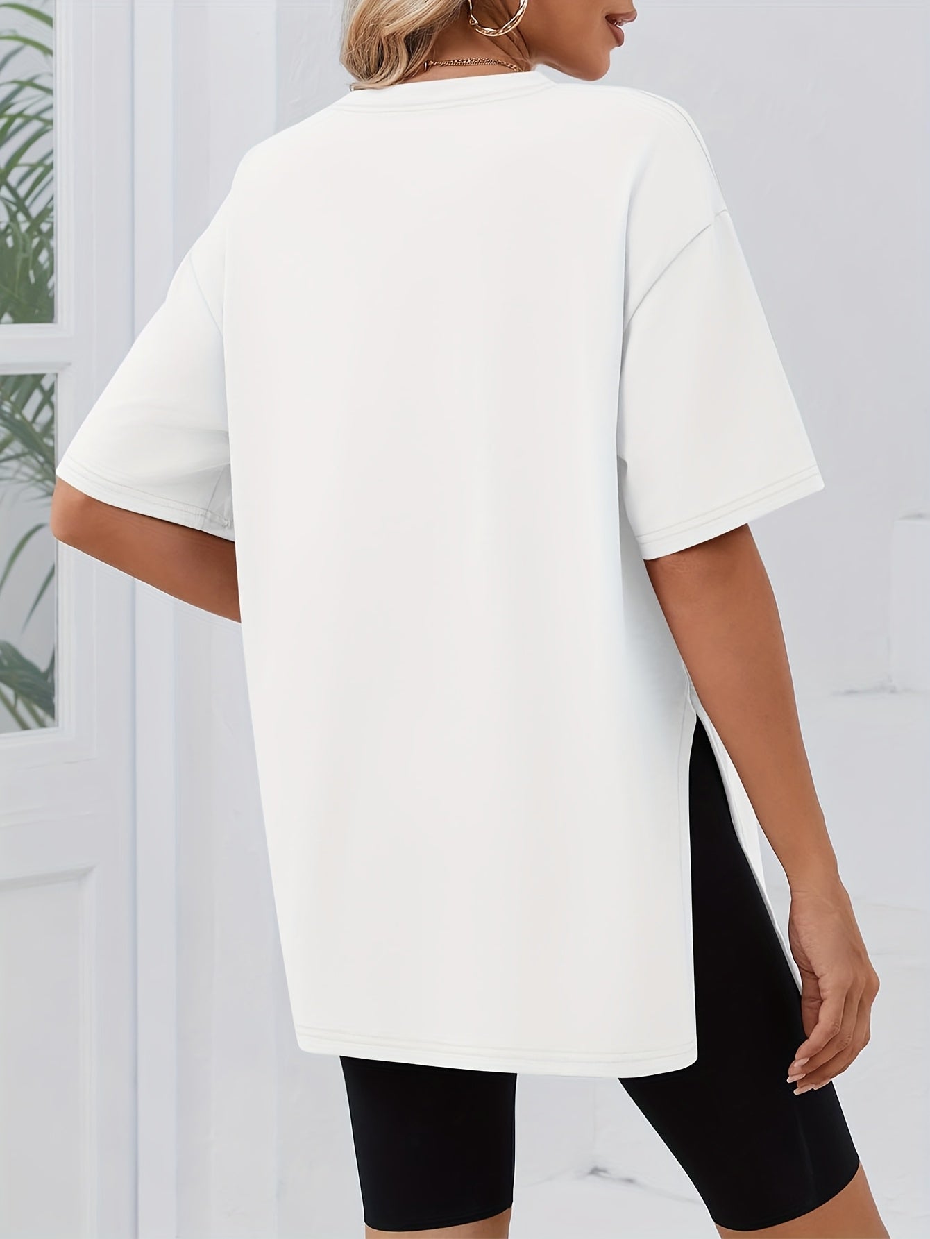 Women's Essential T-Shirt - 3-Pack Round Neck Short Sleeve Travel Style 2261 detail image - detail view 6