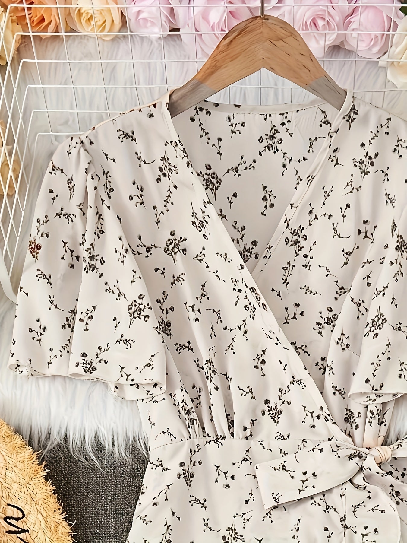 Women's Floral Casual Dress - Ruffle Easy Styling detail image - detail view 8