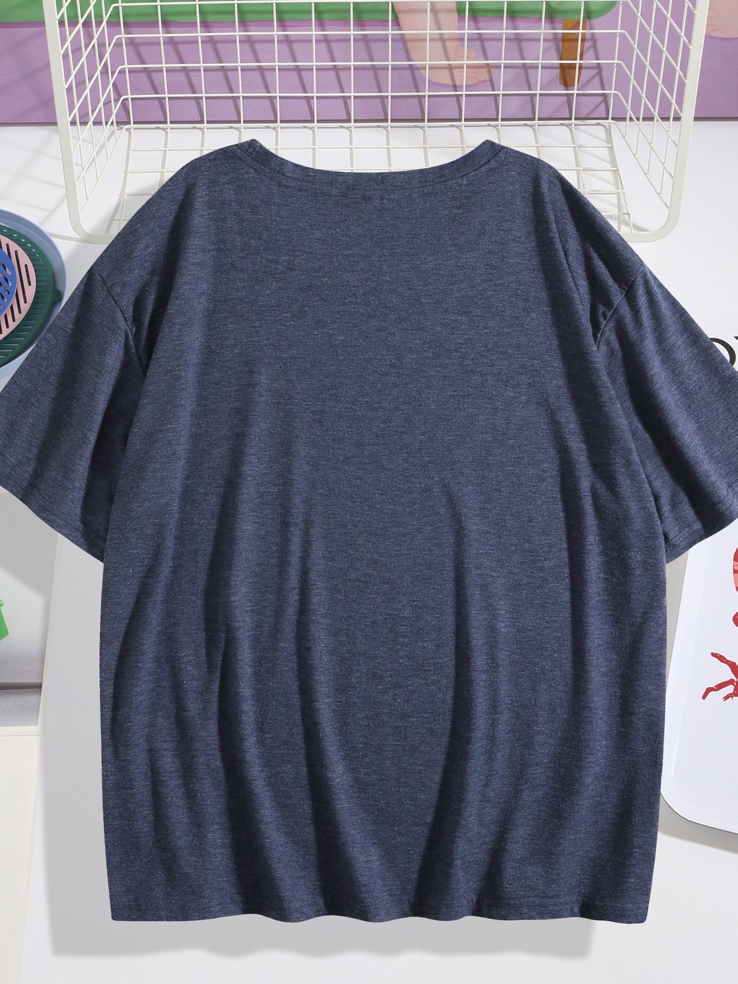 Women's Graphic Print T-Shirt - Regular Fit 293221 detail image - detail view 10